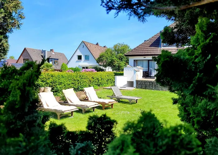 Strandnahe & Moderne Ferienwohnung Mit Hohem Schlafkomfort Von \
