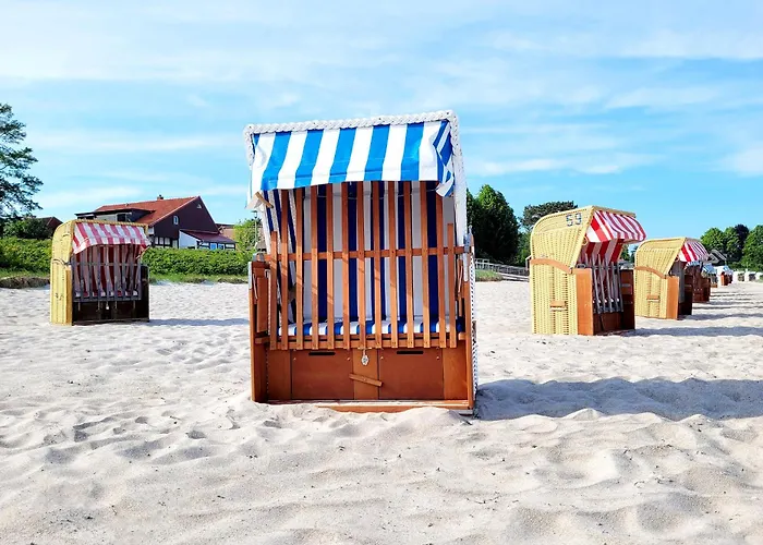Strandnahe & Moderne Ferienwohnung Mit Hohem Schlafkomfort Von \